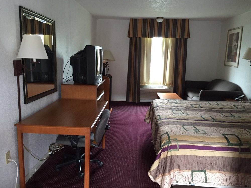 Econo Lodge Franklin Екстериор снимка